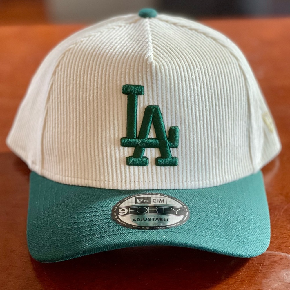 Los Angeles Dodgers New Era 9Forty Corduroy Snapback Green/White